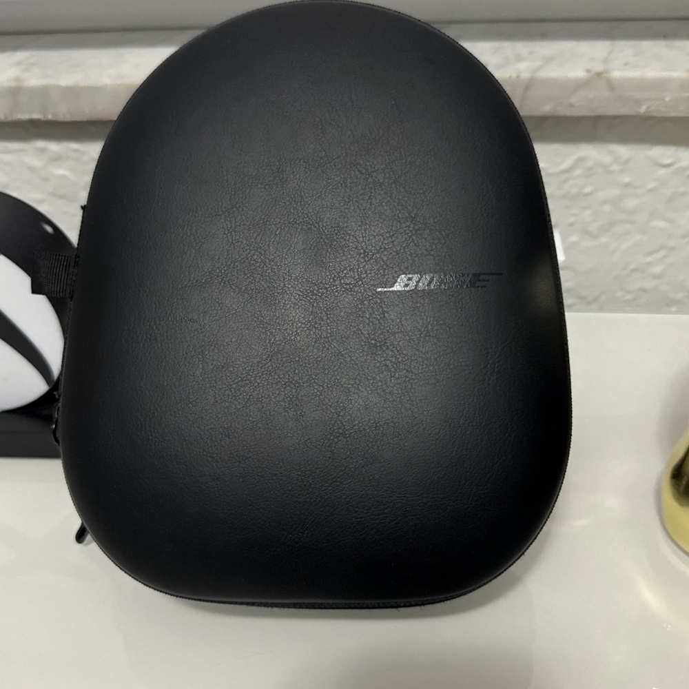 Bose Headphones 700, Noise Cancelling Bluetooth Over-Ear Wireless Headphones